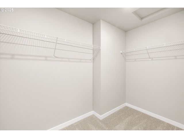 63 Nw MAWRCREST Ave, Gresham, OR 97030