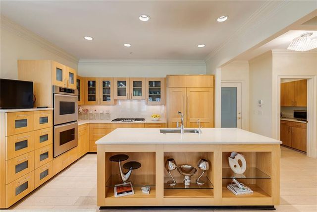 325 Riverhall Court, Sandy Springs, GA 30350