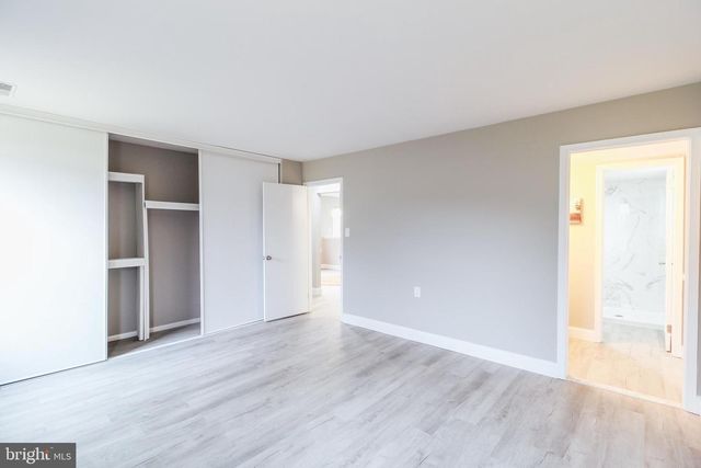 6 PANORAMA CT, Mount Laurel, NJ 08054