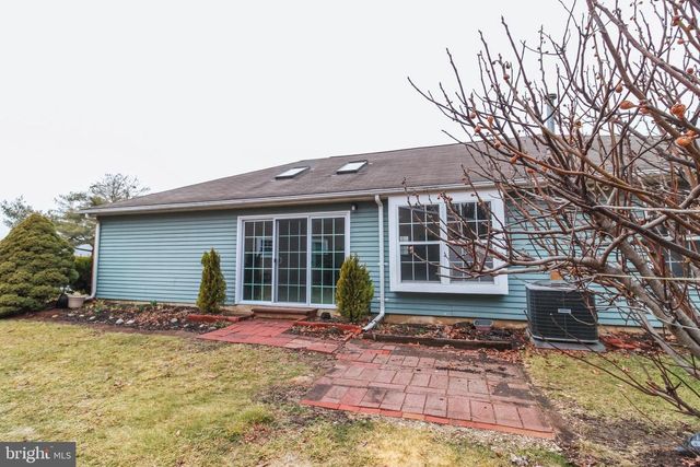 6 PANORAMA CT, Mount Laurel, NJ 08054