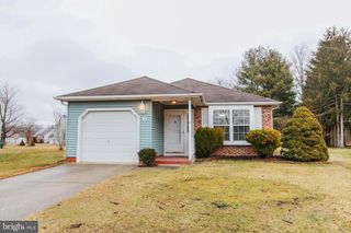 6 PANORAMA CT, Mount Laurel, NJ 08054