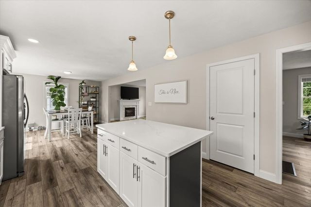 430 Thrasher St, Raynham, MA 02767