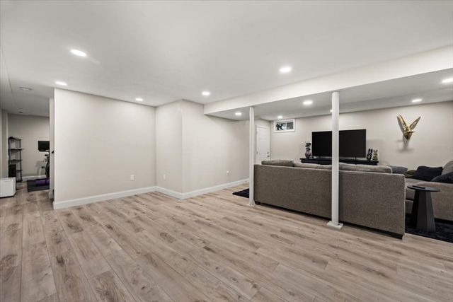 430 Thrasher St, Raynham, MA 02767
