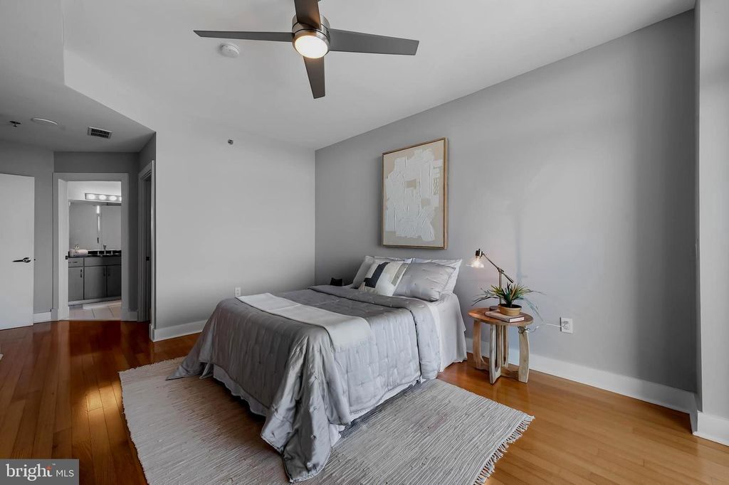 Image 30 of property listing at 1400 LANCASTER ST #901, Baltimore, MD 21231