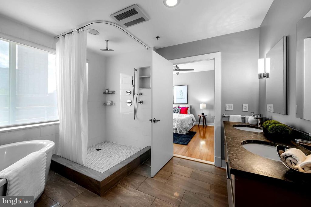 Image 38 of property listing at 1400 LANCASTER ST #901, Baltimore, MD 21231
