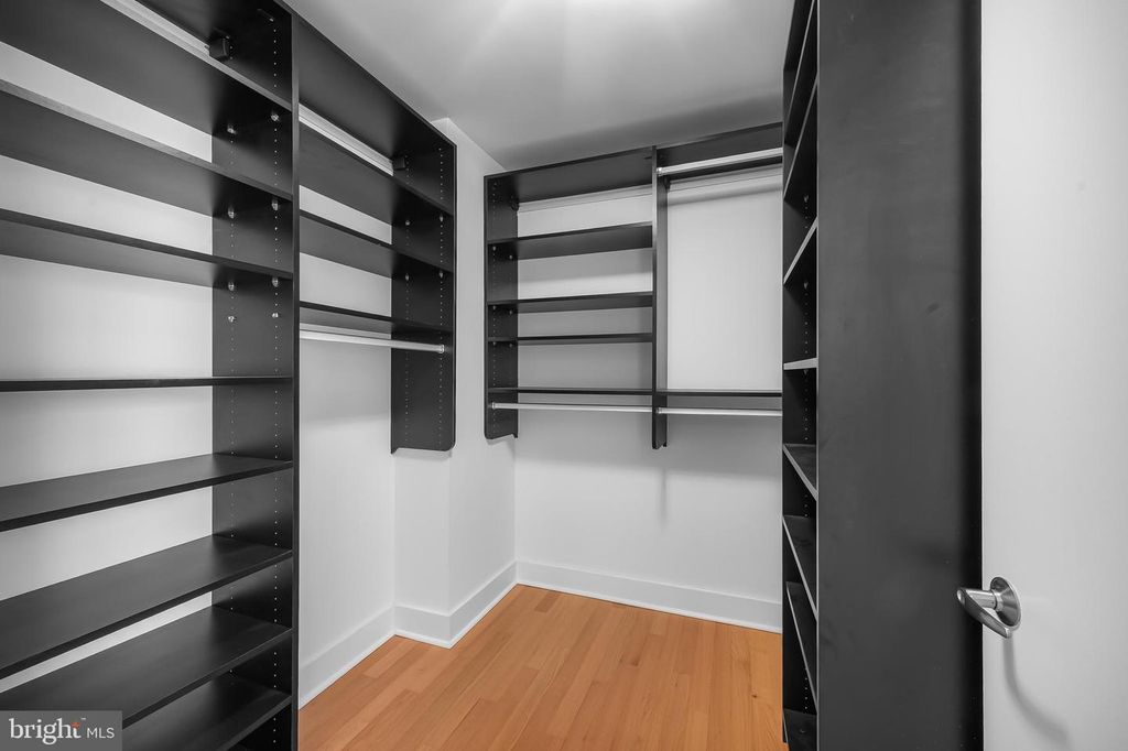 Image 42 of property listing at 1400 LANCASTER ST #901, Baltimore, MD 21231