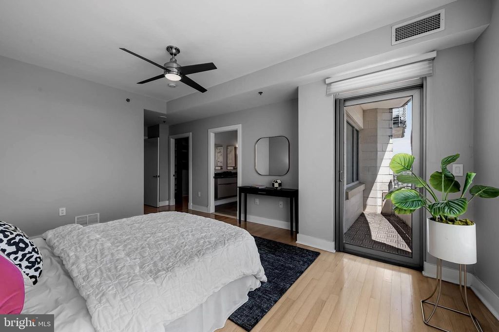 Image 44 of property listing at 1400 LANCASTER ST #901, Baltimore, MD 21231