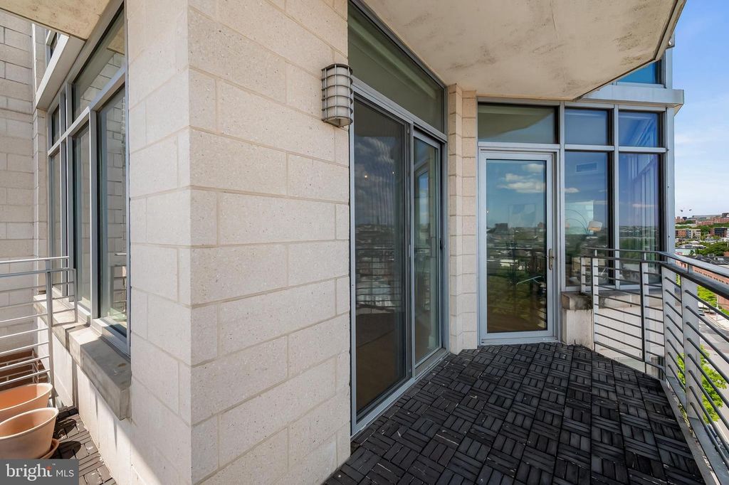 Image 45 of property listing at 1400 LANCASTER ST #901, Baltimore, MD 21231