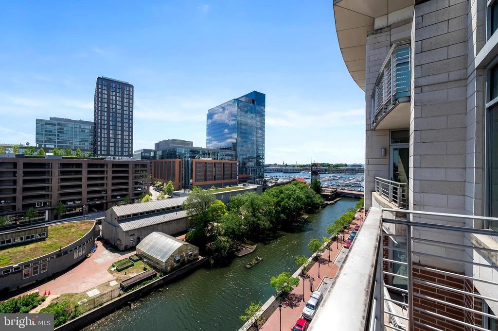 Image 47 of property listing at 1400 LANCASTER ST #901, Baltimore, MD 21231