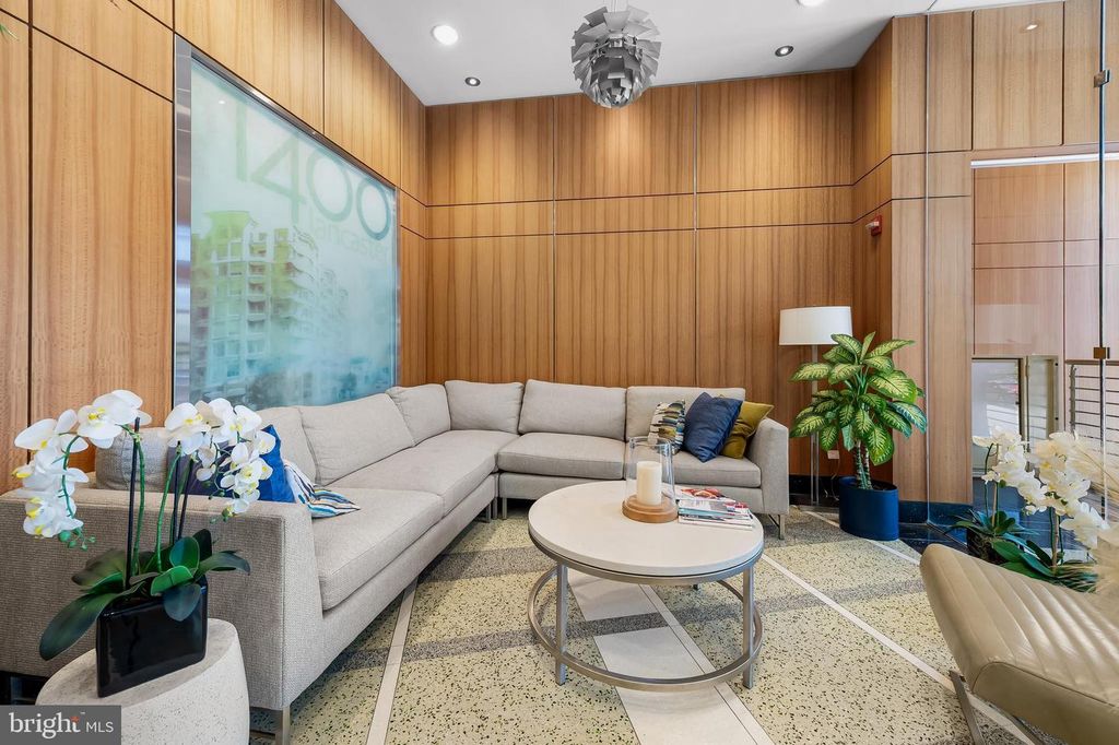 Image 6 of property listing at 1400 LANCASTER ST #901, Baltimore, MD 21231