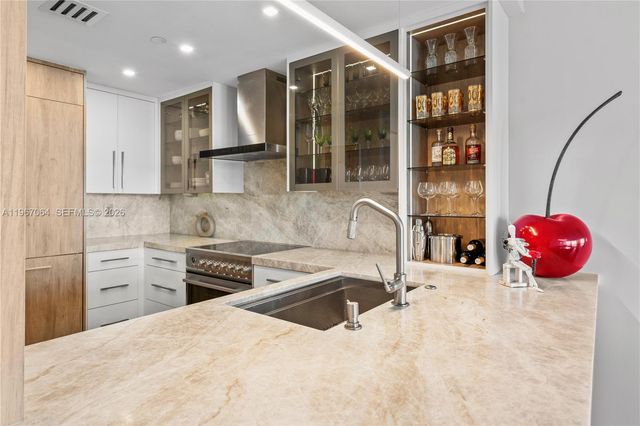 540 West Ave 911, Miami Beach, FL 33139