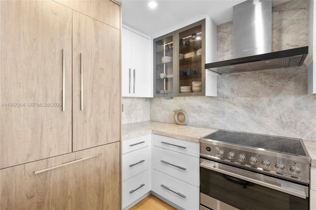 540 West Ave 911, Miami Beach, FL 33139