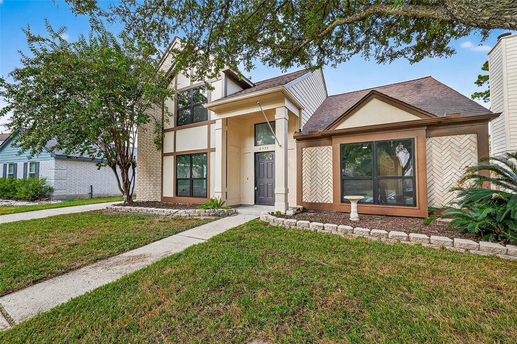 8526 Hot Springs Drive, Houston, TX 77095
