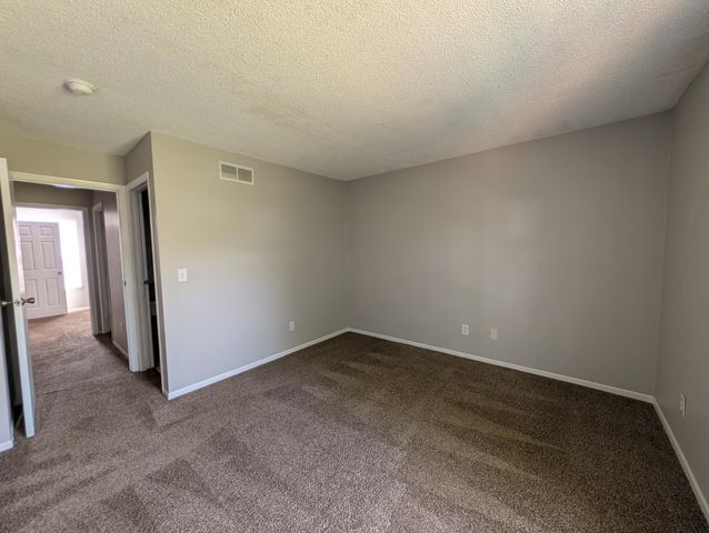 189 Hawkins Lane, 11F, Blacklick, OH 43004