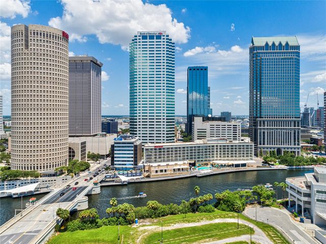 7012 N WILLOW AVENUE, Tampa, FL 33604