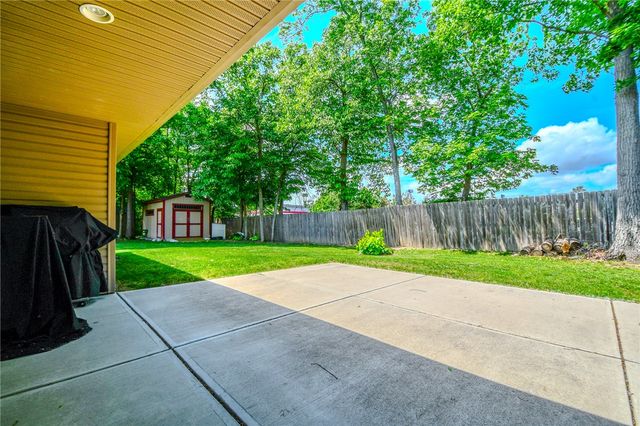 734 Deerhurst Drive, Vandalia, OH 45377