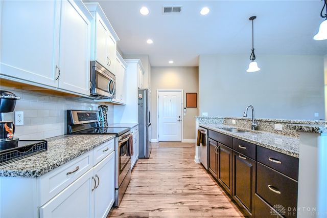 734 Deerhurst Drive, Vandalia, OH 45377