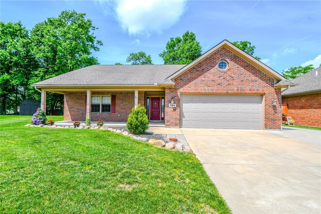 734 Deerhurst Drive, Vandalia, OH 45377