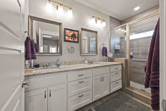 17 Ravenglass Lane, Bella Vista, AR 72714