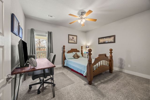 17 Ravenglass Lane, Bella Vista, AR 72714