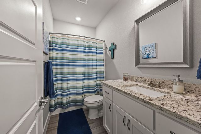 17 Ravenglass Lane, Bella Vista, AR 72714