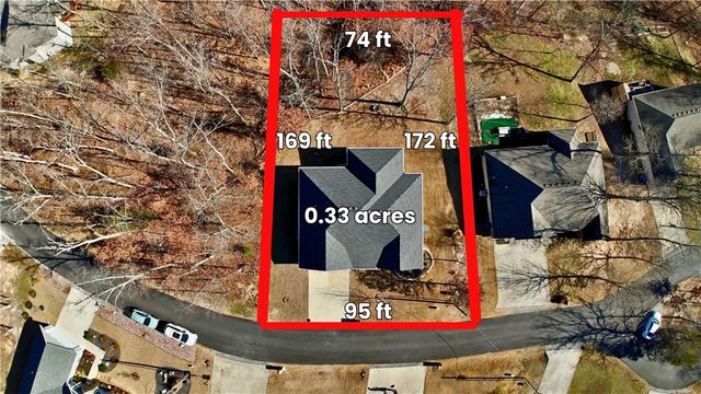 17 Ravenglass Lane, Bella Vista, AR 72714