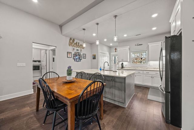 17 Ravenglass Lane, Bella Vista, AR 72714