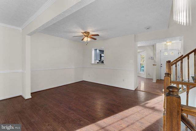 2126 COMMISSARY CIR, Odenton, MD 21113