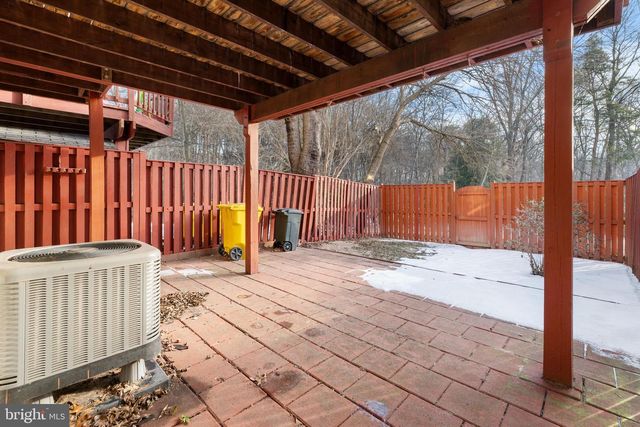 2126 COMMISSARY CIR, Odenton, MD 21113