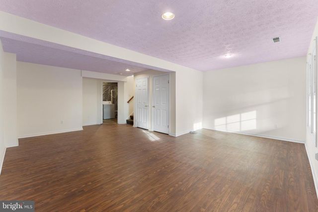 2126 COMMISSARY CIR, Odenton, MD 21113