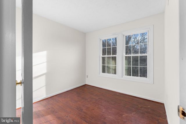 2126 COMMISSARY CIR, Odenton, MD 21113