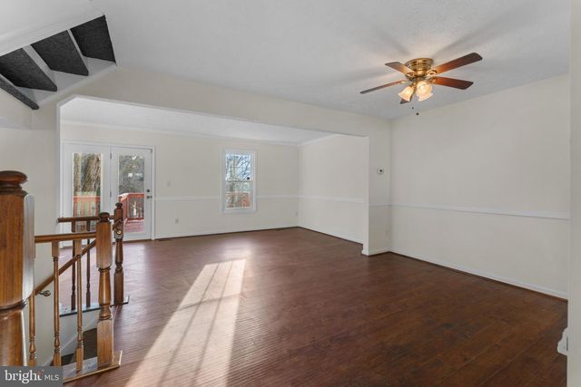 2126 COMMISSARY CIR, Odenton, MD 21113