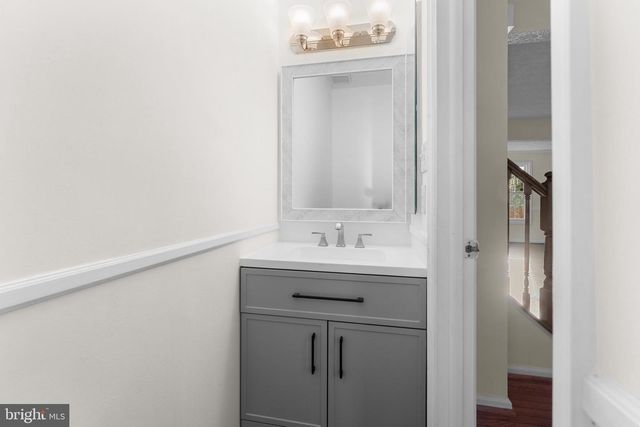 2126 COMMISSARY CIR, Odenton, MD 21113