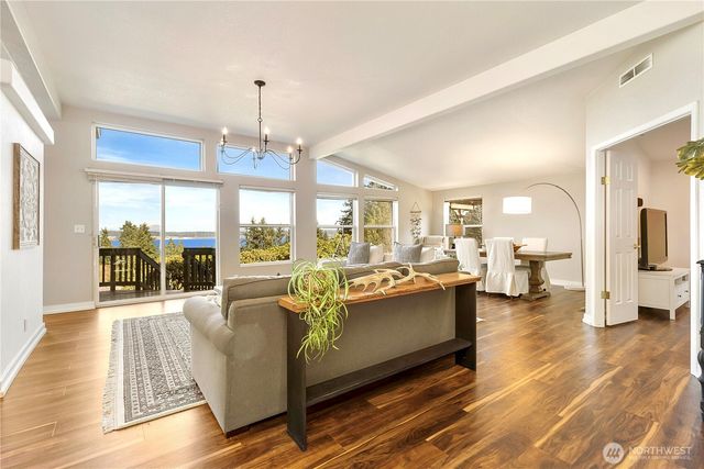 3834 Passage View Lane, Langley, WA 98260