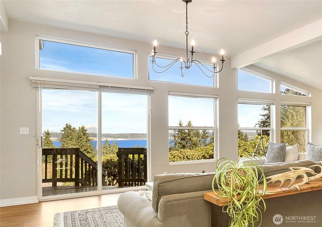 3834 Passage View Lane, Langley, WA 98260