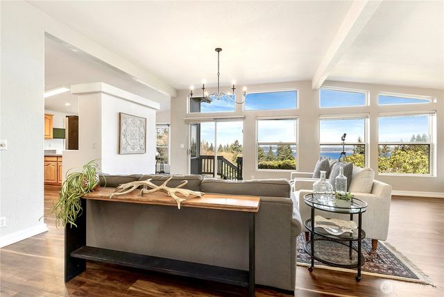 3834 Passage View Lane, Langley, WA 98260