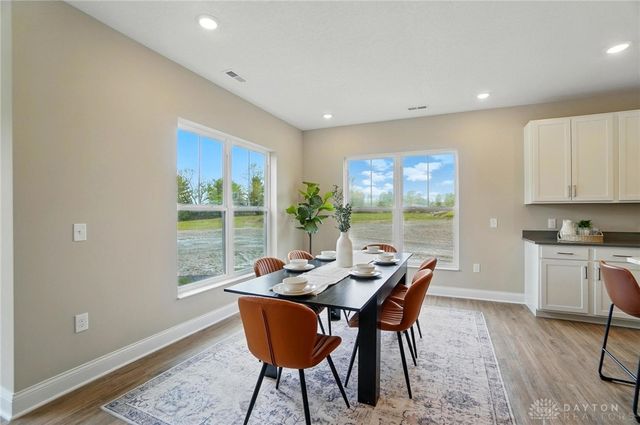 1509 kingsgate, Springfield, OH 45502