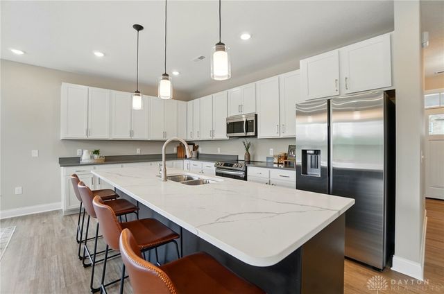 1509 kingsgate, Springfield, OH 45502