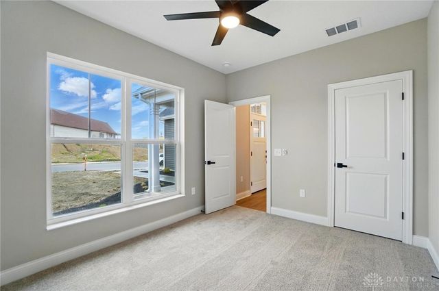 1509 kingsgate, Springfield, OH 45502