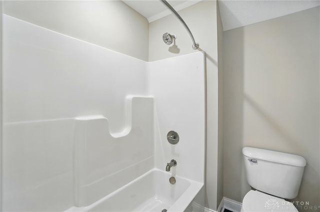 1509 kingsgate, Springfield, OH 45502