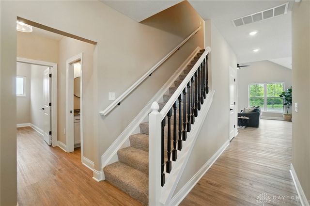 1509 kingsgate, Springfield, OH 45502