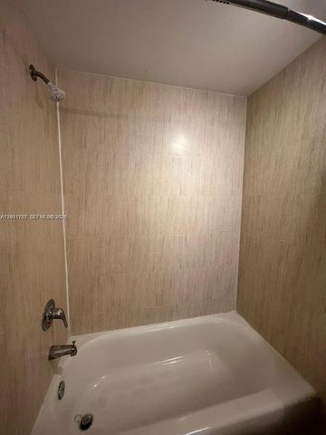 2425 SW 27th Ave 907, Miami, FL 33145