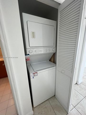 2425 SW 27th Ave 907, Miami, FL 33145