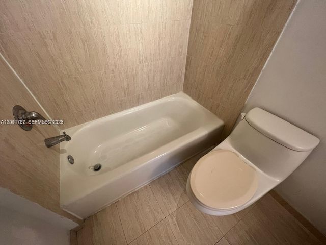 2425 SW 27th Ave 907, Miami, FL 33145