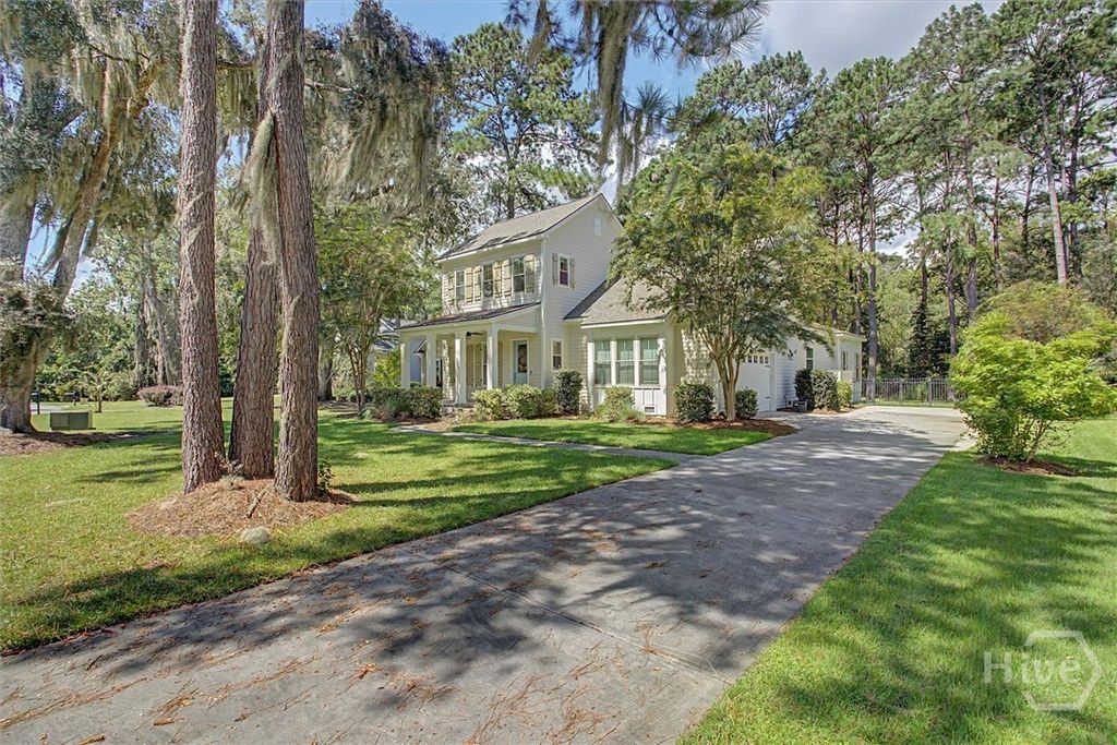 Image 2 of property listing at 85 Long Creek Lane, Richmond Hill, GA 31324