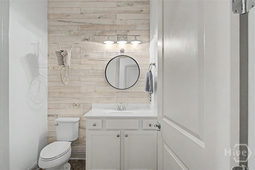 Image 22 of property listing at 85 Long Creek Lane, Richmond Hill, GA 31324