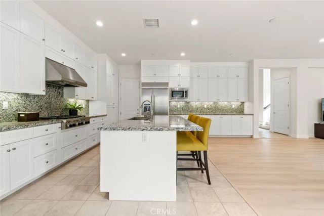 238 Pinnacle Drive, Lake Forest, CA 92630