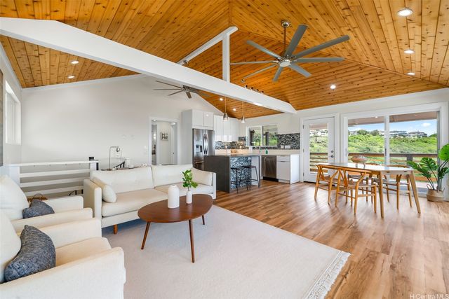 1709 Iwi Way, Honolulu, HI 96816