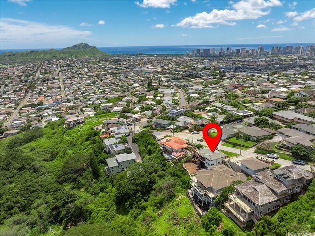 1709 Iwi Way, Honolulu, HI 96816