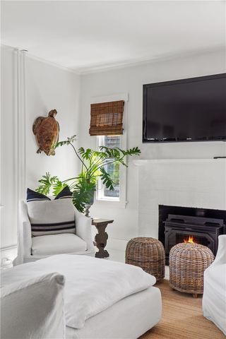 193 Coggeshall Avenue, Newport, RI 02840
